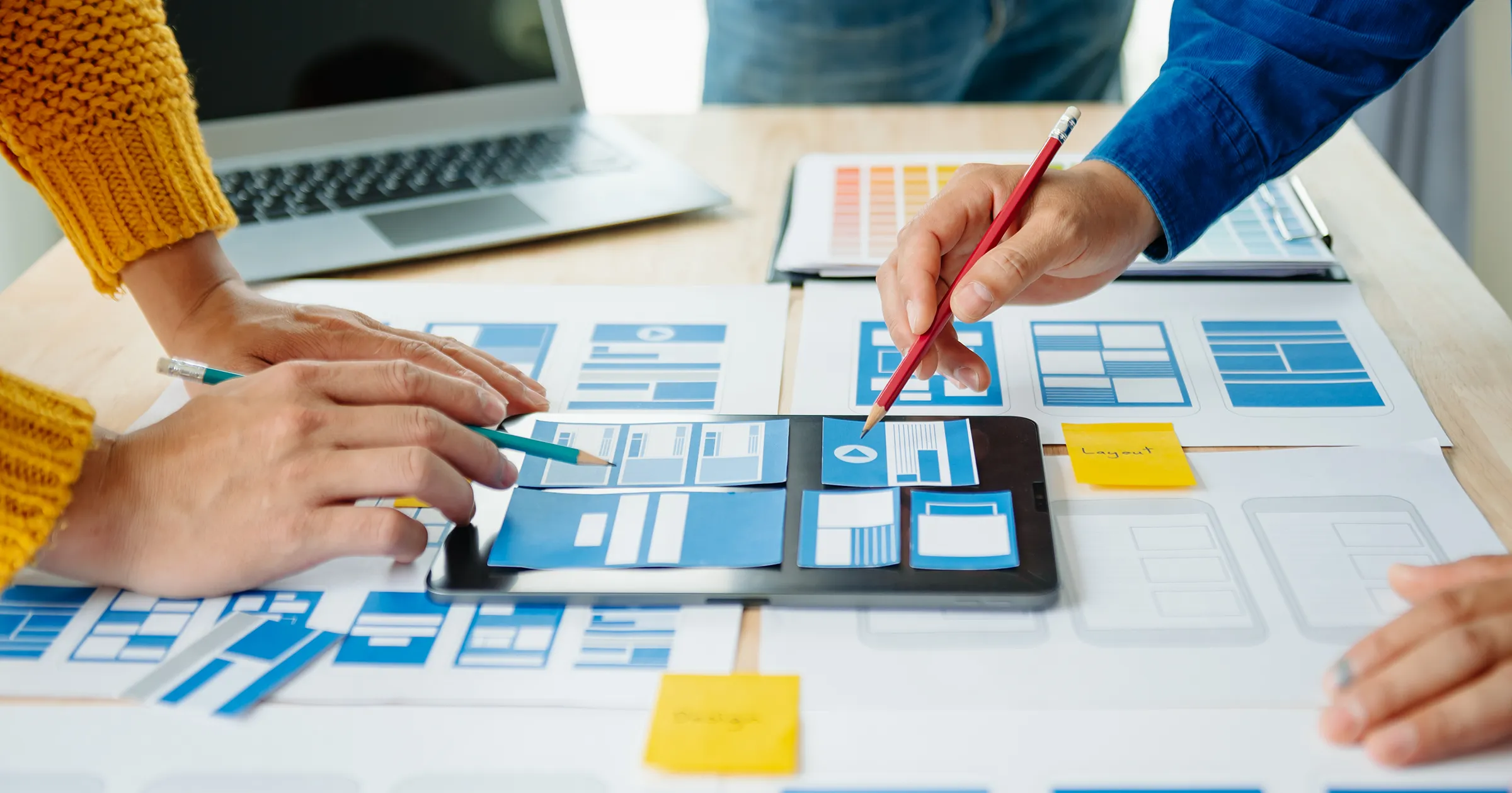 Navigation that works: structuring menus for service discovery